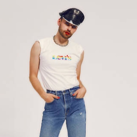 COPY - Short sleeve Levi’s PRIDE shirt - Picture 2 of 3